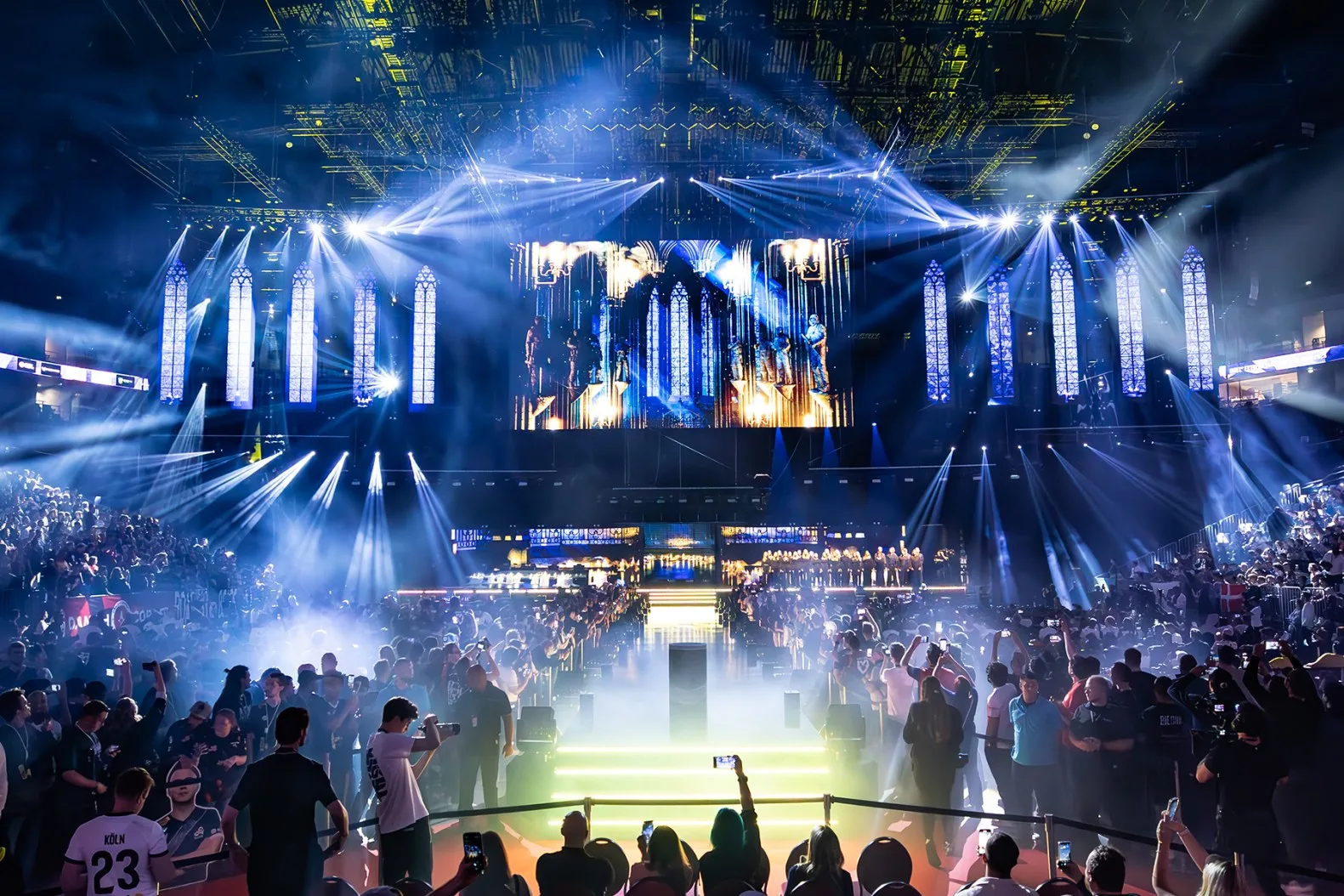 欧冠联赛比赛分析配图